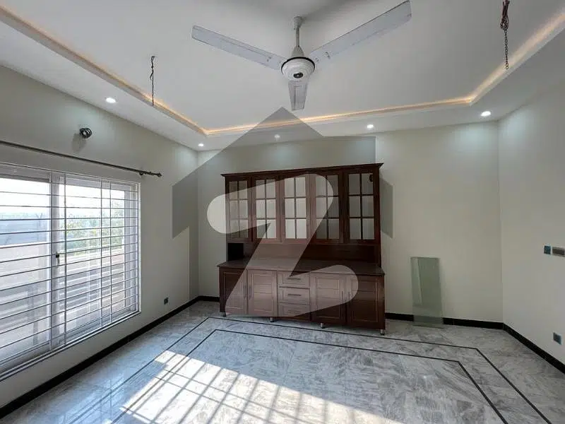 1 Kanal Furnished Ground Portion For Rent