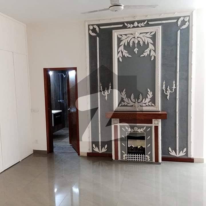 1 Kanal Luxury Portion For Rent
