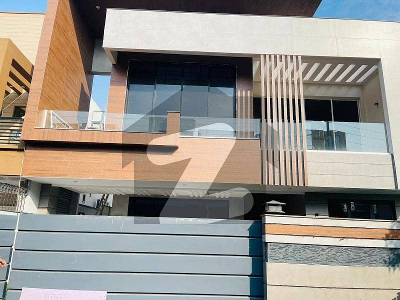 10 Marla House For Sale In Paragon City