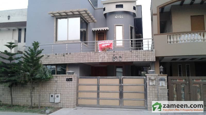 10 MARLA UPPER PORTION FOR RENT IN BAHRIA TOWN PHASE 3