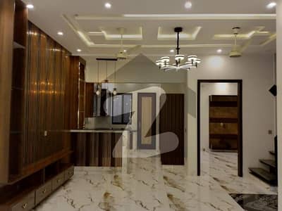 5 MARLA BEAUTIFULL NEW HOUSE FOR SALE IN BANKER HOUSING SOCIETY BLOCK-A