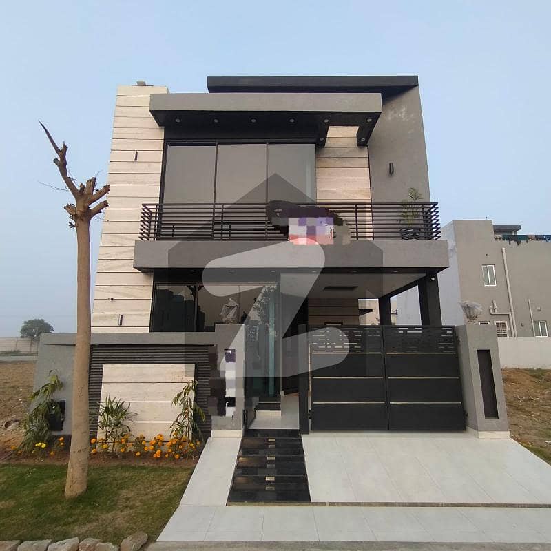 Brand New 3 Beds House Grand Structure At Prime Location In DHA 9 Town Lahore