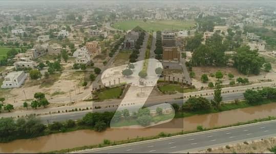 A 8 Marla Commercial Plot Is Up For Grabs In Wapda City