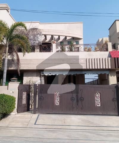 10 marla used House for Sale in Air Avenue PHASE-8 DHA