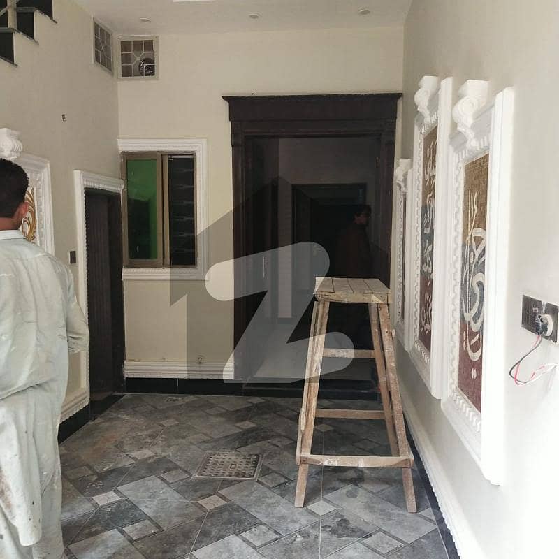 flat for rant in Al-hamd park phese 1 near Marghzar colony lahore