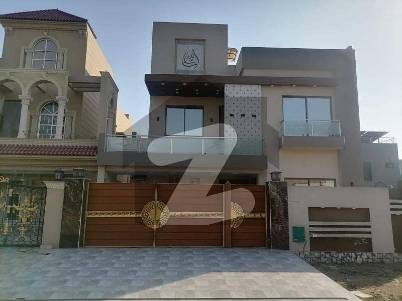 10 Marla House Is Available For Sale In Bahria Town Tulip Block Lahore
