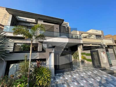 11 Marla Modern Design House For Sale In Dha Phase 8 Near To Park & Commercial