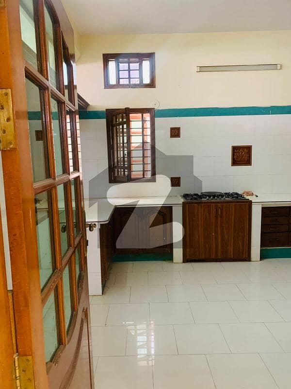 EXCELLENT LOOK BUNGALOW FOR RENT IN DHA PHASE 5