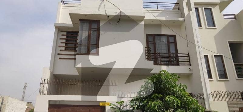 ڈی ایچ اے فیز 7 ڈی ایچ اے ڈیفینس,کراچی میں 4 کمروں کا 4 مرلہ مکان 3.8 کروڑ میں برائے فروخت۔