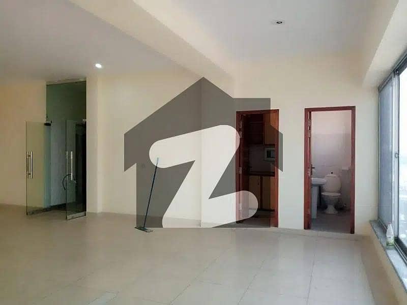 4 Marla Commercial Floor For Rent in DHA Phase 6