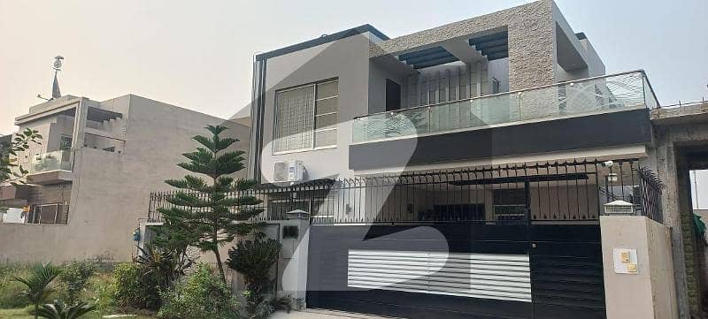 10 MARLA BRAND NEW HOUSE FOR RENT IN DHA PHASE 8 EX PARK VIEW