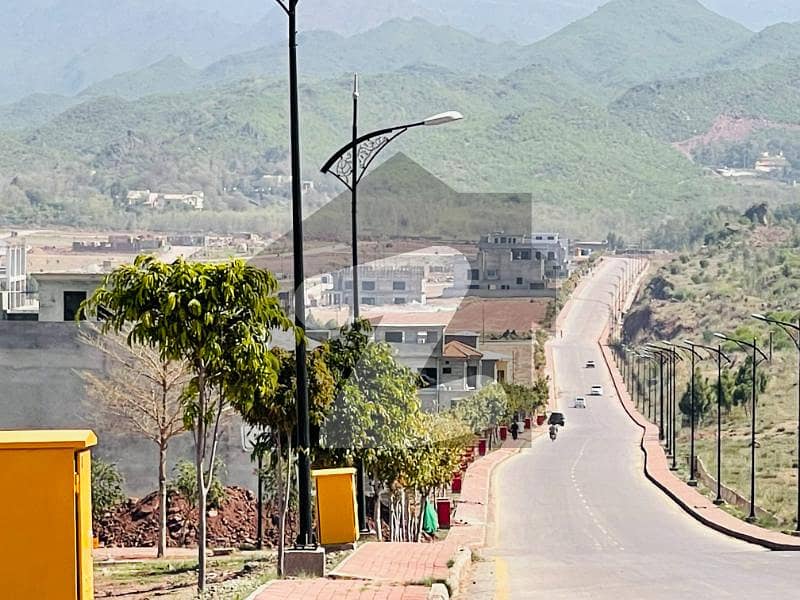 Prime 1 Kanal Plot with Mesmerising Margalla Hills and Murree Views in Bahria Enclave Islamabad - Sector M