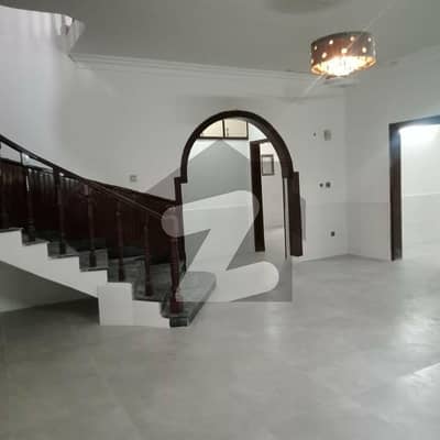 In DHA Phase 4 300 Square Yards House For rent