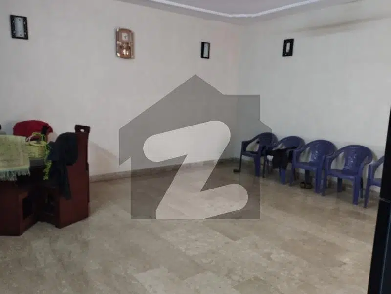 240 Sq Yards Upper Portion for Sale in Block 13D3 Gulshan