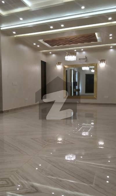 House Sized 272 Square Yards In Bahria Town - Precinct 8