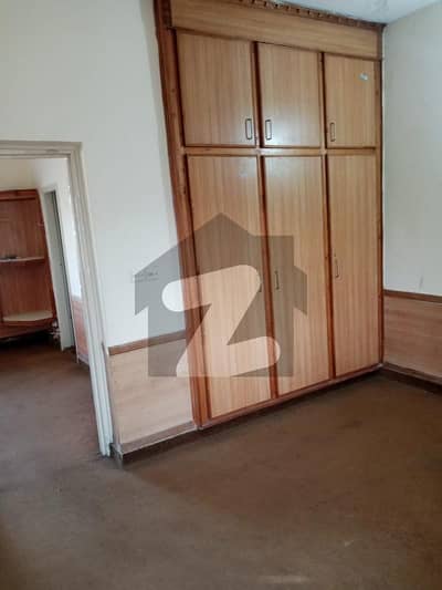 G11/3 ibne Sina road D type flat For Rent top floor family bachelor's