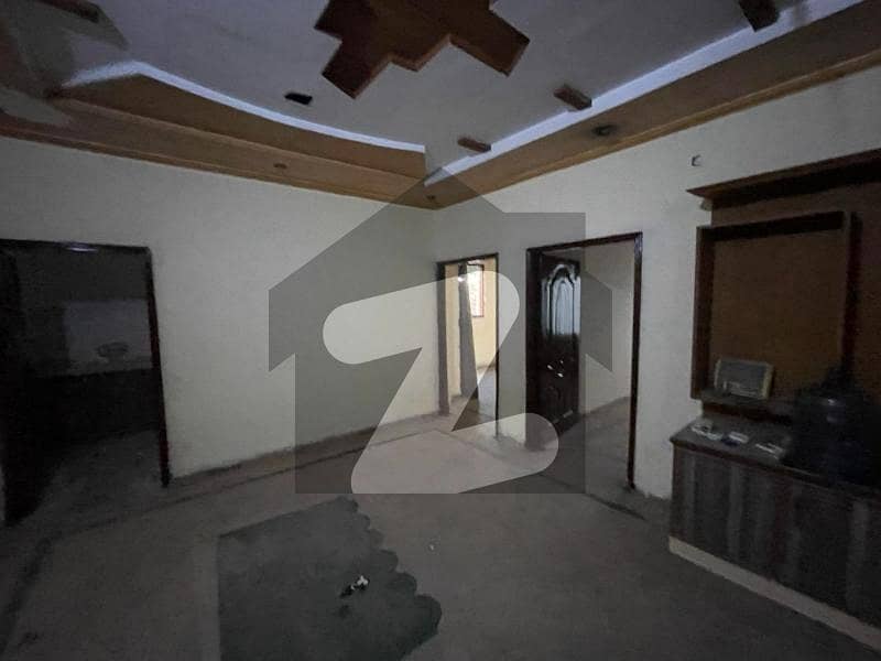 Single Storey 1463 Square Feet House Available In Marghzar Officers Colony For Sale
