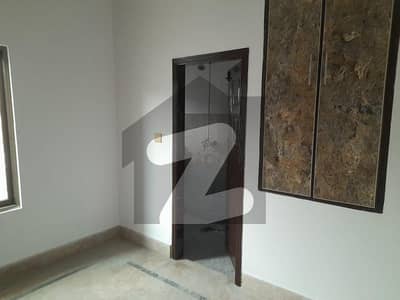 2.5 Marla Brand New House For Sale In Naimat Colony Faisalabad