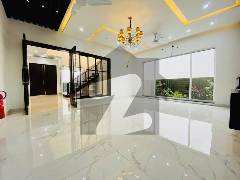 1 KANAL LAVISH HOUSE FOR RENT IN PHASE 7 PRIME LOCATION