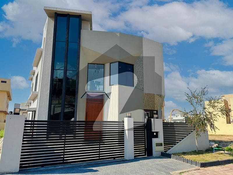 10 Marla Luxury Designer House For Sale