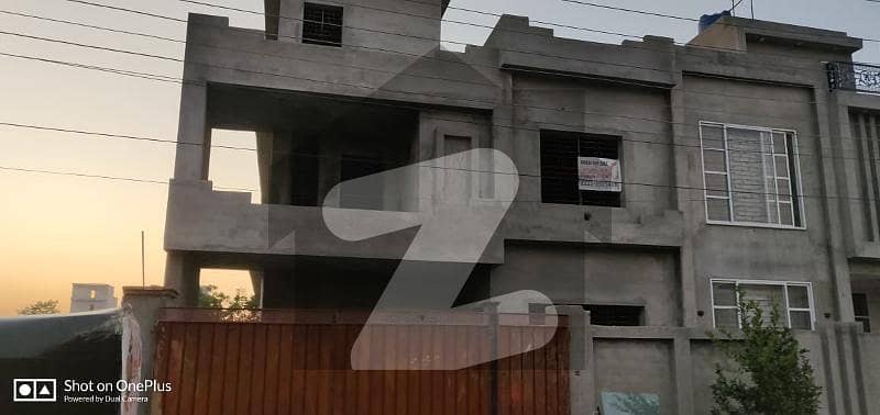 پارک ویو سٹی ۔ ٹوپز بلاک پارک ویو سٹی,لاہور میں 6 کمروں کا 10 مرلہ مکان 3.0 کروڑ میں برائے فروخت۔