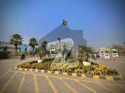 سفاری گارڈن ہاؤسنگ سکیم لاہور میں 10 مرلہ رہائشی پلاٹ 50.0 لاکھ میں برائے فروخت۔