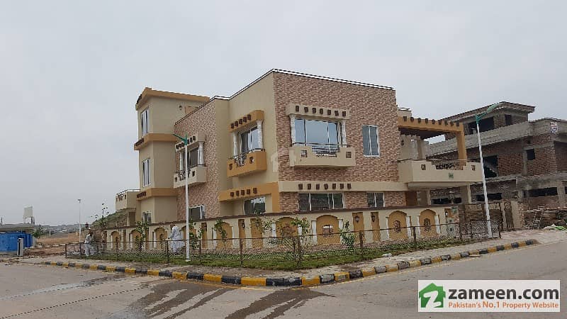 Brand New 17 Marla Luxury Double Unit House Boulevard Corner In Bahria Greens