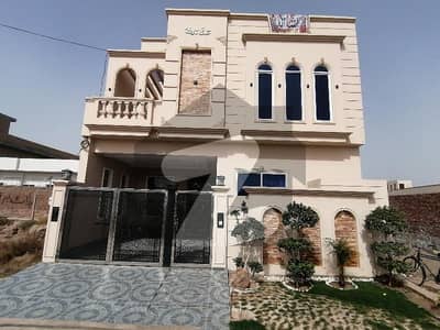 Gorgeous Prime Location 5 Marla House For sale Available In Wapda Town Phase 1 - Block E