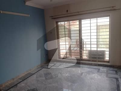 10 Marla Spacious House Available In Bahria Town Phase 3 For rent