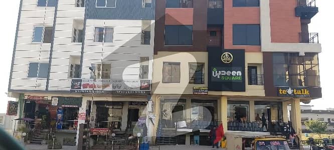 Shop Mudasir Mansion Near Capital square J7 Emporium
