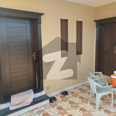 5 MARLA SPECIOUS HOUSE FOR RENT| NEAR TO PARK & MAIN ROAD