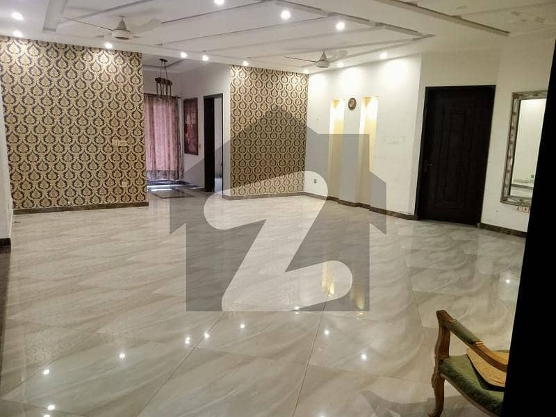 Good Location 27 Marla Lower Portion For Rent M3 in Lake City Lahore.