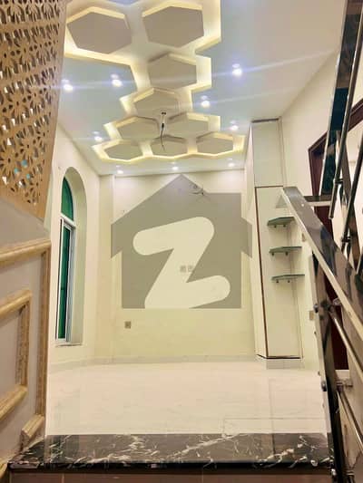 الکبیر فیز 2 - بلاک اے الکبیر ٹاؤن - فیز 2,الکبیر ٹاؤن,رائیونڈ روڈ,لاہور میں 1 کمرے کا 3 مرلہ زیریں پورشن 25.0 ہزار میں کرایہ پر دستیاب ہے۔