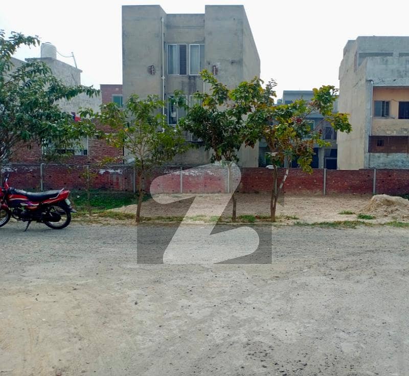 ویلینشیاء ہاؤسنگ سوسائٹی لاہور میں 5 مرلہ رہائشی پلاٹ 1.15 کروڑ میں برائے فروخت۔