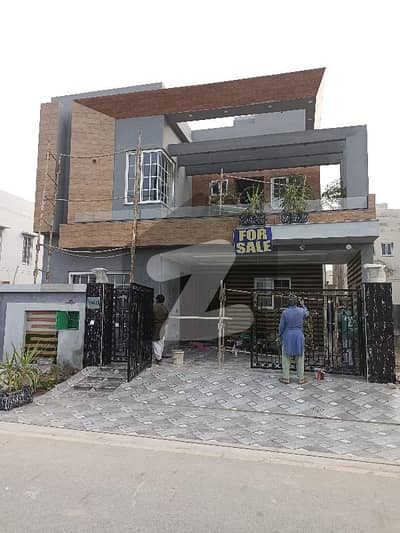 8 MARLA LUXURY BRAND NEW FACING PARK MODERN DESIGN HOUSE FOR SALE
IN LOW COST BLOCK D PHASE 2 BAHRIA ORCHARD