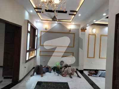 جوبلی ٹاؤن ۔ بلاک ای جوبلی ٹاؤن,لاہور میں 4 کمروں کا 5 مرلہ مکان 1.9 کروڑ میں برائے فروخت۔