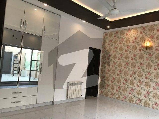 ڈی ایچ اے فیز 5 ڈیفنس (ڈی ایچ اے),لاہور میں 3 کمروں کا 1 کنال بالائی پورشن 95.0 ہزار میں کرایہ پر دستیاب ہے۔