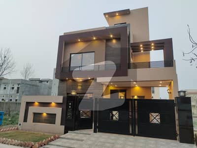 10 Marla Modern Brand New House For Sale In Lake City Lahore