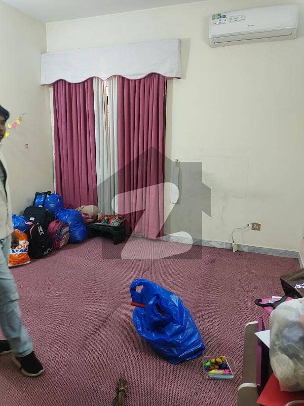 ایف ۔ 11 اسلام آباد میں 6 کمروں کا 1 کنال مکان 18.0 کروڑ میں برائے فروخت۔