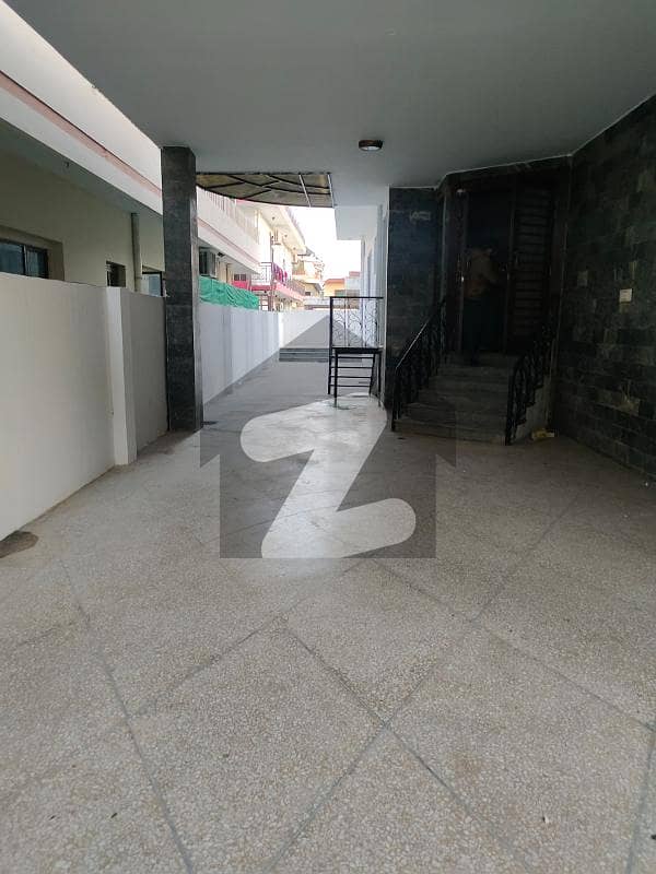 Beautiful kanal double story full house available for rent in F-11 Islamabad at big street, 6 bedrooms with bathrooms, 2 drawing, 2 dining,,2 TVL, 2 kitchen, wooden work nice, near to markaz.