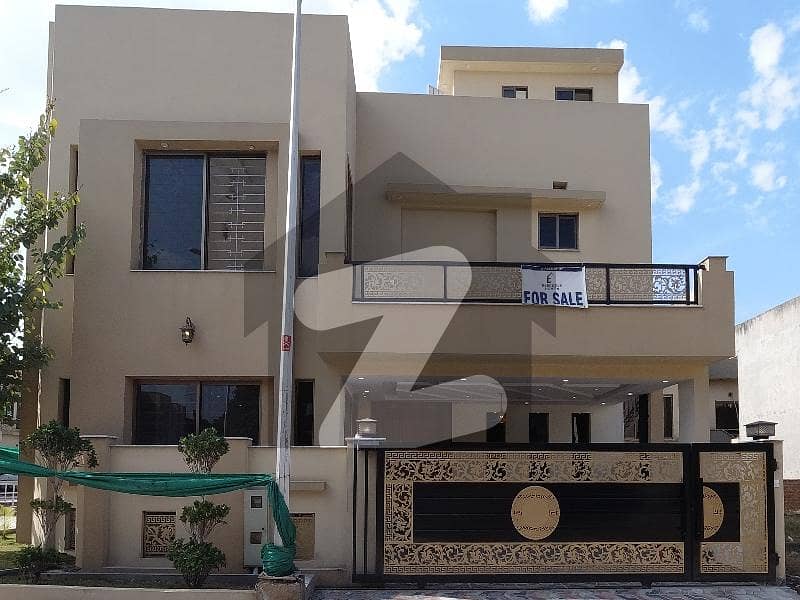Buy A On Excellent Location House Of 7 Marla In Bahria Town Phase 8 - Umer Block
