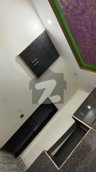 رحمان ہاؤسنگ سوساءٹی لاہور میں 3 کمروں کا 10 مرلہ مکان 45.0 ہزار میں کرایہ پر دستیاب ہے۔