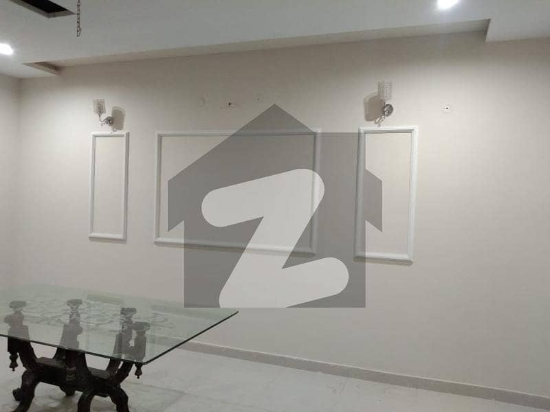 ایل ڈی اے ایوینیو ۔ بلاک ایم ایل ڈی اے ایوینیو,لاہور میں 6 کمروں کا 10 مرلہ مکان 2.85 کروڑ میں برائے فروخت۔