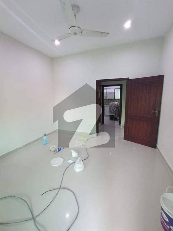 5 MARLA UPPER PORTION AVAILABLE FOR RENT IN GARDENIA BLOCK
