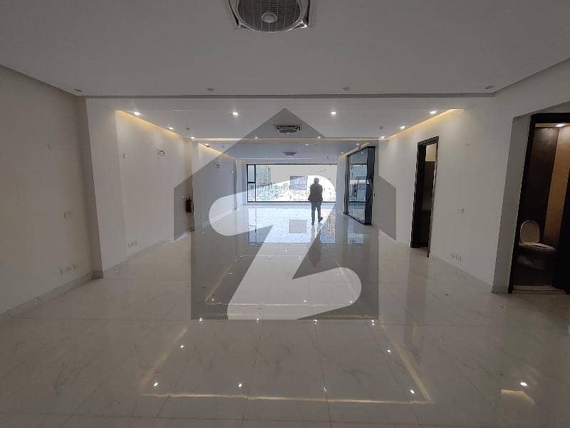 8 Marla Floor For Rent In DHA Lahore