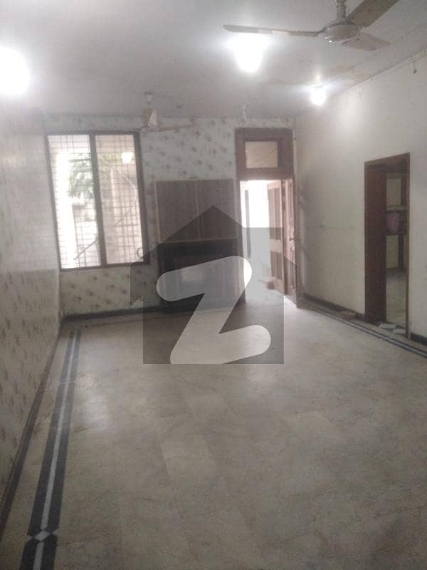 1 Kanal Double Storey House Available For Sale In Garden Town Lahore
