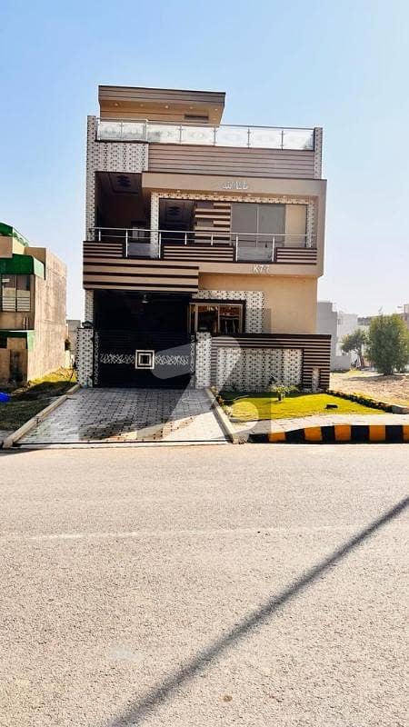 سٹی ہاؤسنگ سکیم جہلم میں 4 کمروں کا 5 مرلہ مکان 1.0 لاکھ میں کرایہ پر دستیاب ہے۔