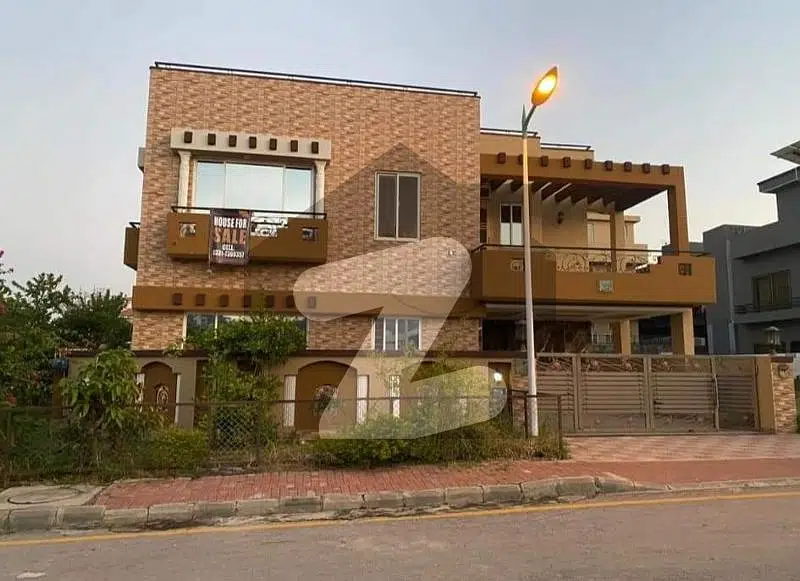 17 Marla Corner House with Two Gas Meters Available for Sale in Overseas sector 2