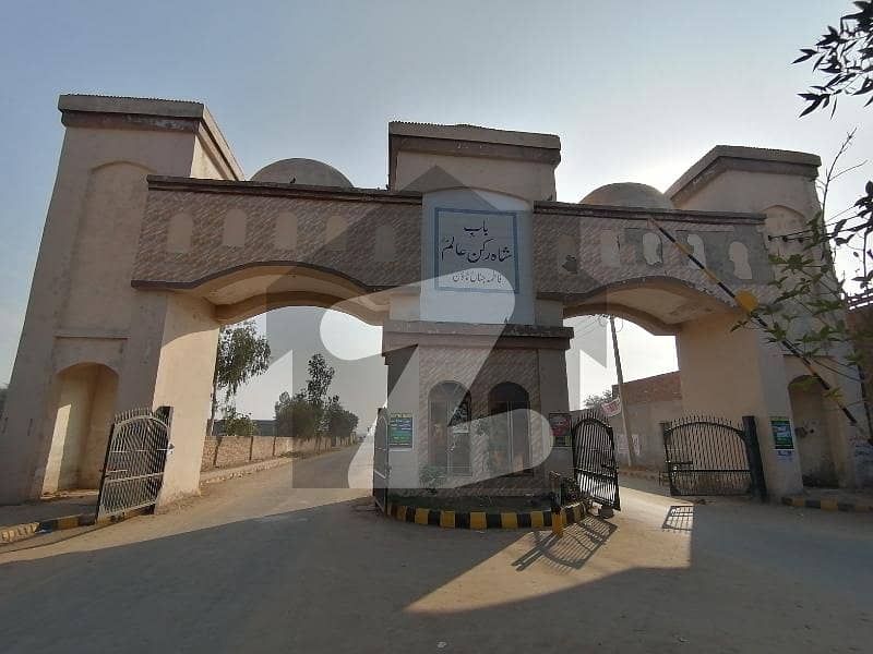 Unoccupied Prime Location Residential Plot Of 10 Marla Is Available For Sale In Fatima Jinnah Town