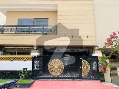 7 Marla Beautiful House Available For Rent In Bahria Town Phase 8